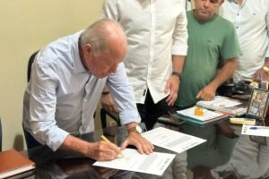 pedro-alves-assina-ordem-de-servico-para-construcao-de-ubs-em-iguaracy