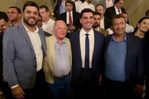 prefeito-de-iguaracy-prestigiou-posse-de-kaio-manicoba-como-secretario-de-turismo 
