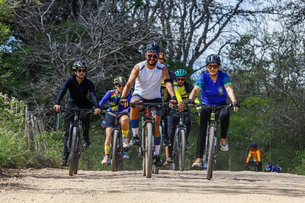 projeto-verao:-academia-corpo-e-alma-promove-pedal-e-incentiva-o-esporte-e-lazer-em-gravata