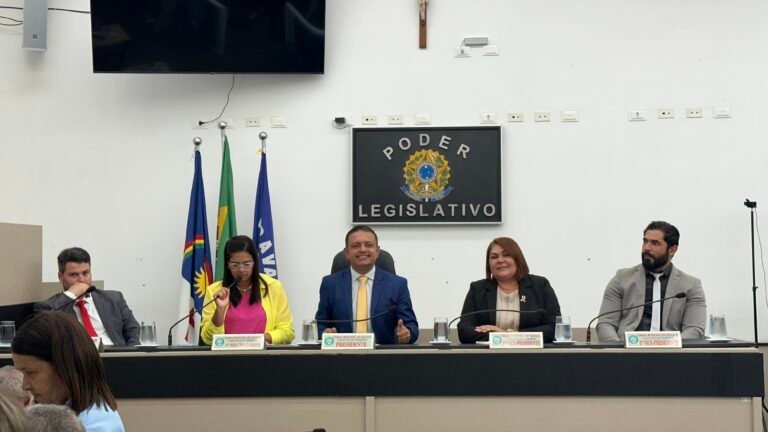 sessao-tranquila-marca-trabalhos-legislativos-na-camara-de-gravata-nesta-terca-(25)
