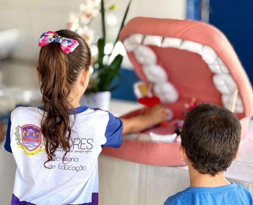 flores:-usf-da-matolotagem-promove-acao-odontologica-na-escola-da-caicara-dos-fernandes