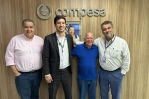 prefeito-de-iguaracy-discuti-abastecimento-de-agua-com-a-compesa