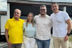 diogenes-patriota-anuncia-emenda-de-felipe-carreras-para-parque-infantil-em-tuparetama