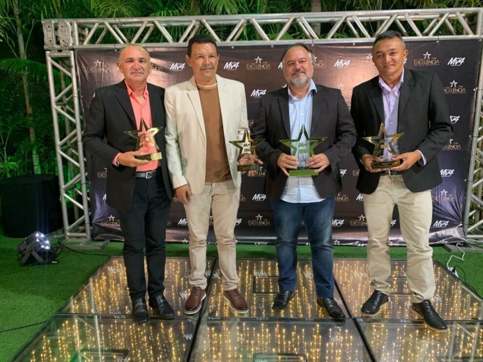 luciano-duque-e-eleito-o-deputado-mais-atuante-do-pajeu-no-premio-excelencia-2024