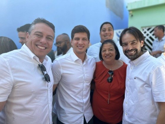 madalena-britto-participa-de-congresso-do-psb-em-afogados-da-ingazeira-ao-lado-de-joao-campos