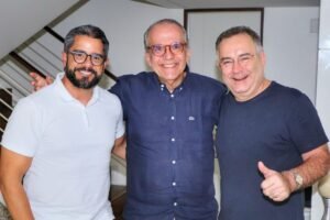 zeca-cavalcanti-recebe-visita-do-senador-fernando-dueire-em-arcoverde