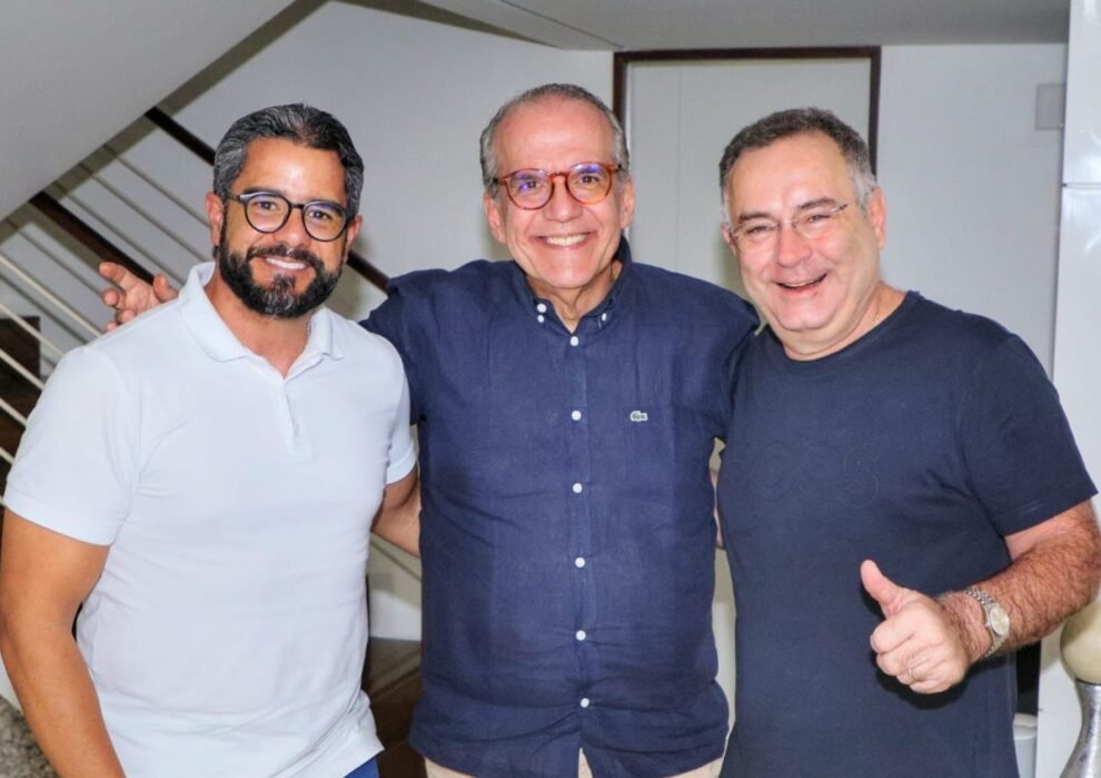 zeca-cavalcanti-recebe-visita-do-senador-fernando-dueire-em-arcoverde