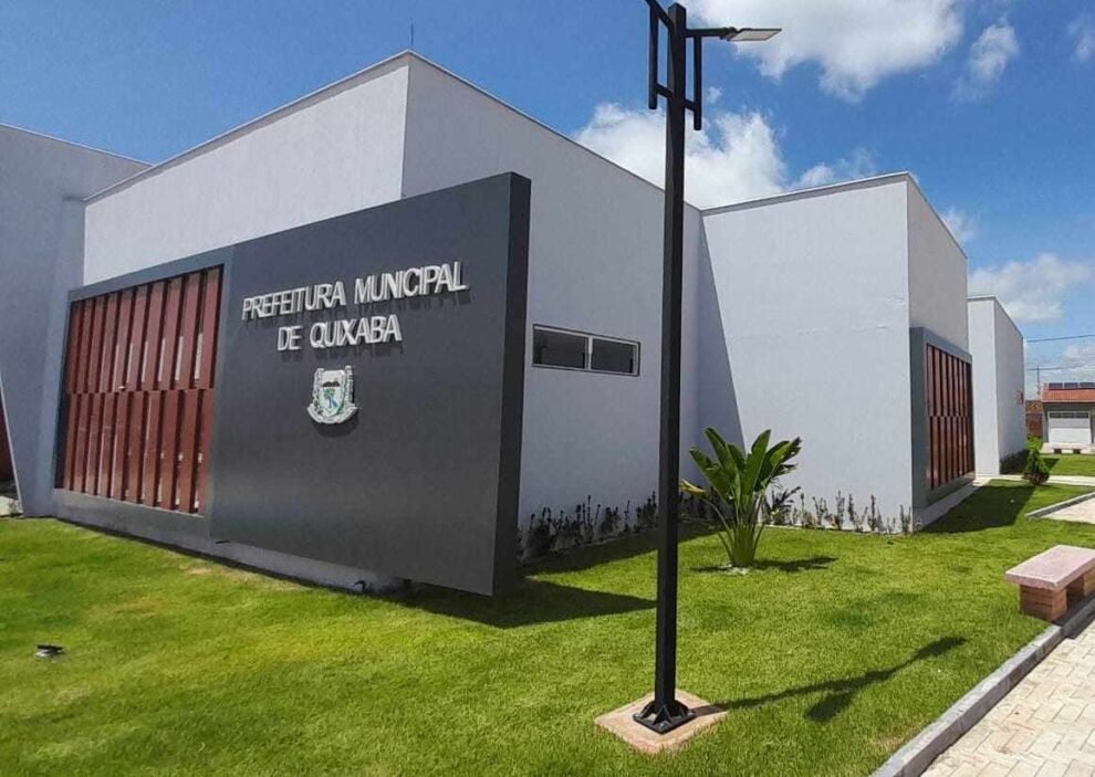 prefeitura-de-quixaba-quita-pagamento-dos-servidores-referente-a-marco