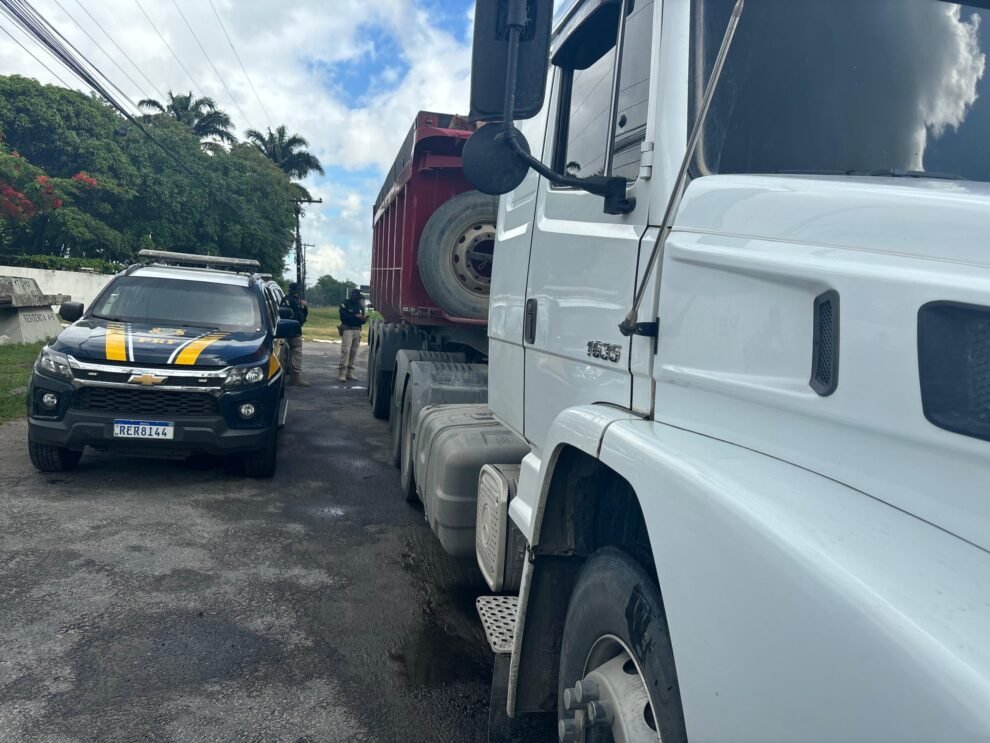 prf-realiza-operacao-para-prevenir-sinistros-com-veiculos-de-carga-em-pernambuco