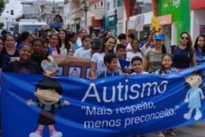 caminhada-pela-conscientizacao-do-autismo:-mais-respeito,-menos-preconceito