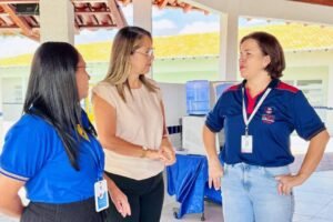 escola-de-flores-recebe-visita-tecnica-e-troca-experiencias-sobre-alfabetizacao