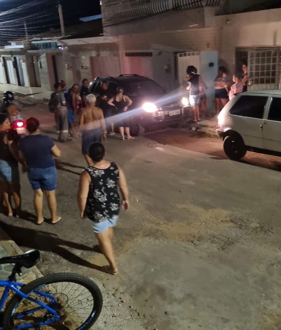 idoso-de-64-anos-e-alvejado-dentro-de-veiculo-em-serra-talhada