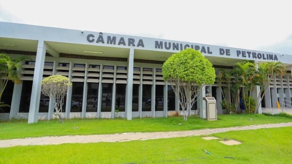 pt-de-petrolina-repudia-homenagem-da-camara-a-bolsonaro:-“afronta-a-democracia”