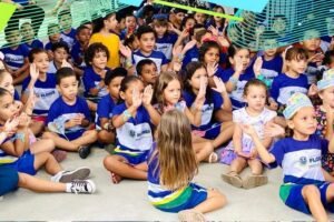 flores:-escola-adauto-maia,-em-fatima,-vivencia-o-dia-de-conscientizacao-do-autismo