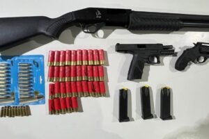 homem-e-detido-com-arsenal-apos-ameacar-trabalhadores-na-zona-rural-de-gravata