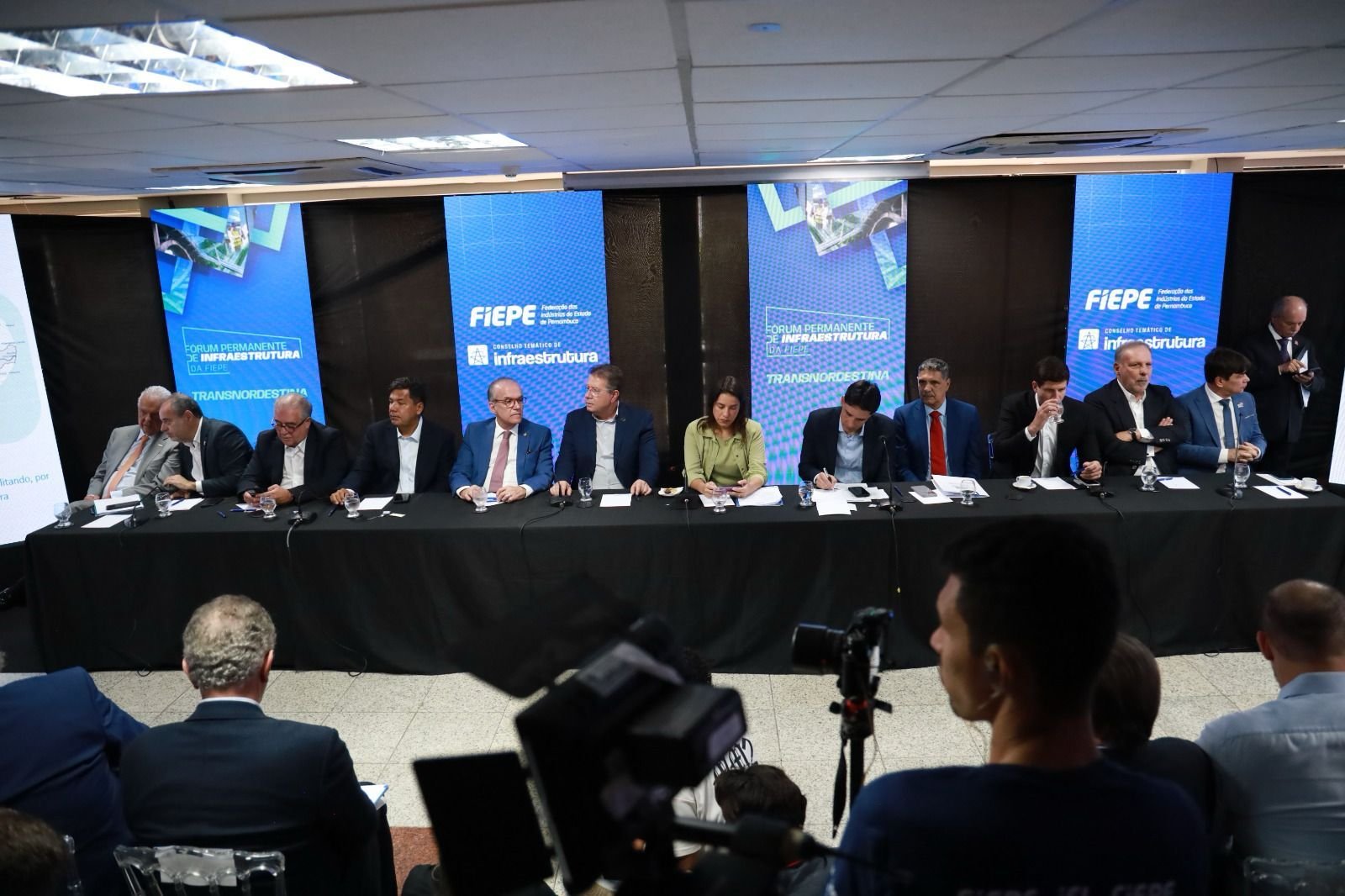 desenvolvimento-do-interior-e-debatido-na-fiepe-e-serra-talhada-esta-no-rol