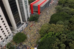 ato-de-bolsonaro-reune-quase-45-mil,-numero-quatro-vezes-menor-que-em-2024