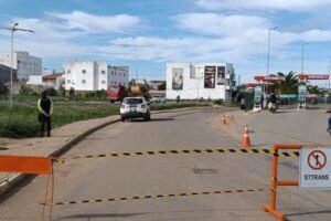 interdicao-temporaria-na-avenida-adriano-duque-ao-lado-do-shopping-serra-talhada