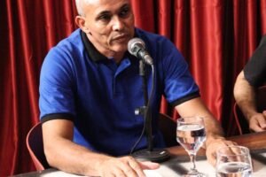lider-da-oposicao-critica-mudanca-de-postura-de-aliados-de-marcia-com-raquel