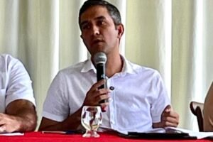 “nao-ha-perseguicao-politica”,-diz-flavio-marques