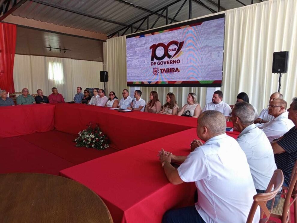em-tabira,-flavio-marques-participa-de-coletiva-de-imprensa-nos-100-dias-de-gestao