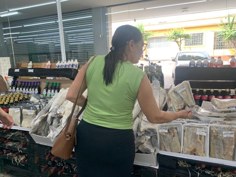 com-a-chegada-da-semana-santa,-aumenta-a-procura-por-peixe-e-bacalhau-em-st