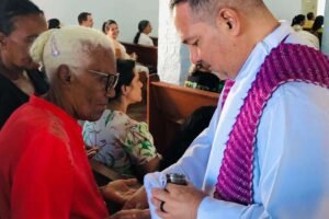 carnaiba:-fieis-celebram-a-“missa-dos-enfermos”-dentro-da-programacao-da-semana-santa