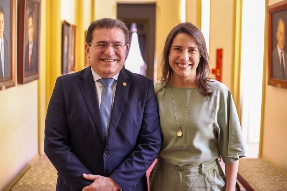 duque-agradece-a-raquel-lyra-por-avanco-no-abastecimento-de-agua-em-varzinha