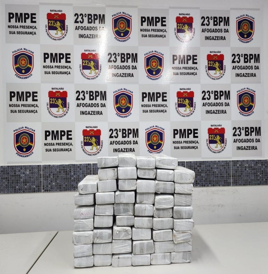 em-carnaiba,-homem-e-detido-com-51-tabletes-de-maconha.