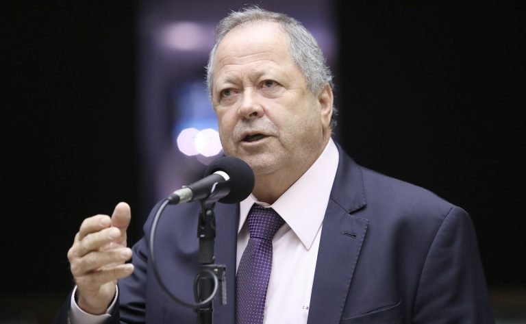 mesa-diretora-da-camara-declara-perda-do-mandato-de-chiquinho-brazao