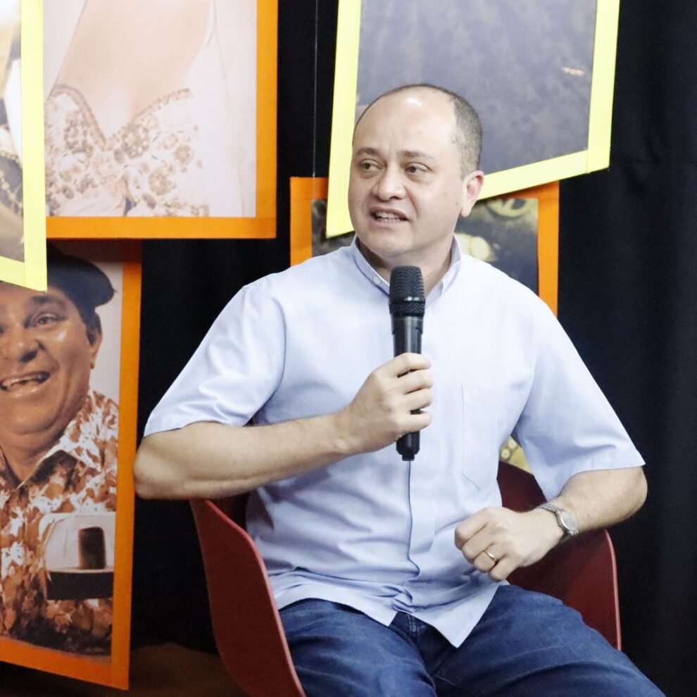 padre-elton-fala-sobre-legado-do-papa-francisco-e-possivel-papa-brasileiro