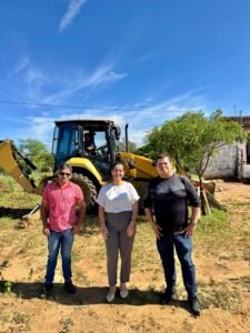 itapetim:-aline-karina-acompanha-obras-de-abastecimento-nos-sitios-baixas-e-jardim
