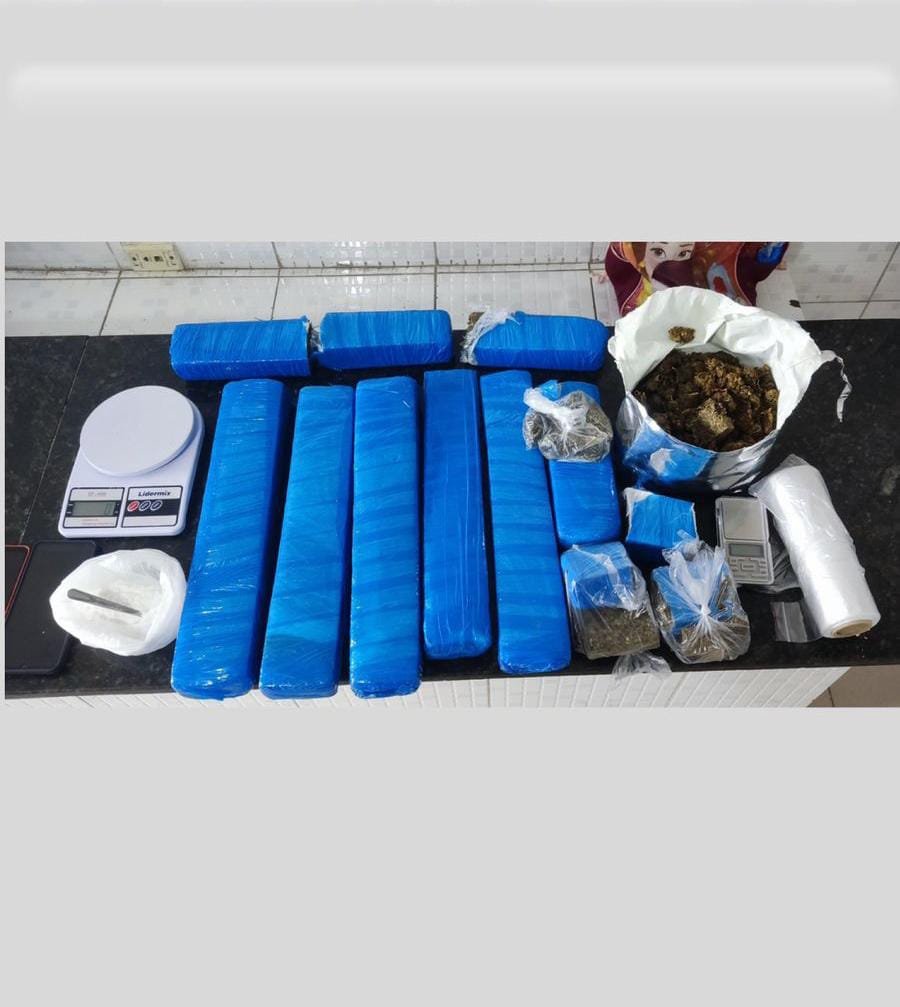 policia-militar-intercepta-entrega-de-drogas-e-prende-tres-pessoas-l-em-caruaru