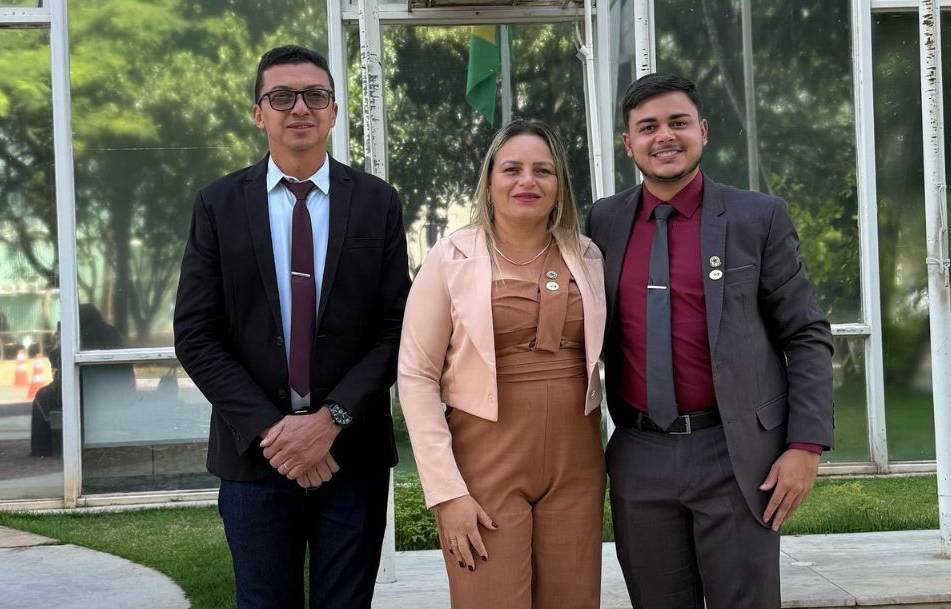 vereadores-de-itapetim-participam-da-marcha-dos-legislativos-municipais-em-brasilia