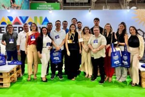 aline-karina-e-equipe-de-governo-participam-do-8o-congresso-pernambucano-de-municipios 