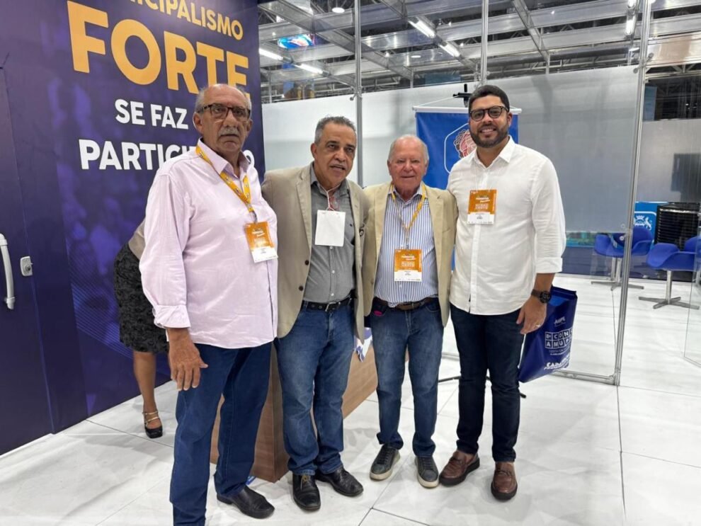 prefeitos-de-ingazeira-e-iguaracy-participam-do-8o-congresso-pernambucano-de-municipios 