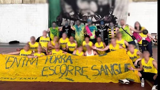 faculdade-expulsa-12-alunos-por-faixa-com-alusao-a-estupro;-saiba-detalhes