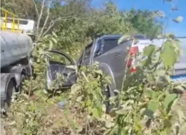 acidente-envolvendo-caminhao-pipa-e-caminhonete-deixa-dois-mortos-em-sao-jose-do-belmonte