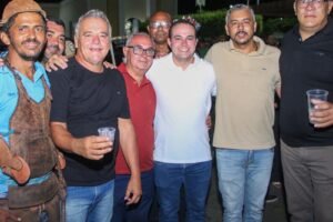 breno-araujo-avanca-dialogo-politico-em-tacaratu-durante-missa-do-vaqueiro-em-caraibeiras