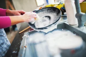 tarefas-domesticas-podem-prevenir-alzheimer-e-demencias,-sugere-estudo