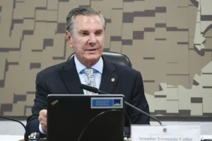 moraes-autoriza-collor-a-cumprir-pena-de-8-anos-e-10-meses-em-casa