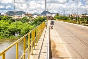 jovem-pula-de-ponte-em-serra-talhada-e-e-resgatado-pelo-samu-e-bombeiros