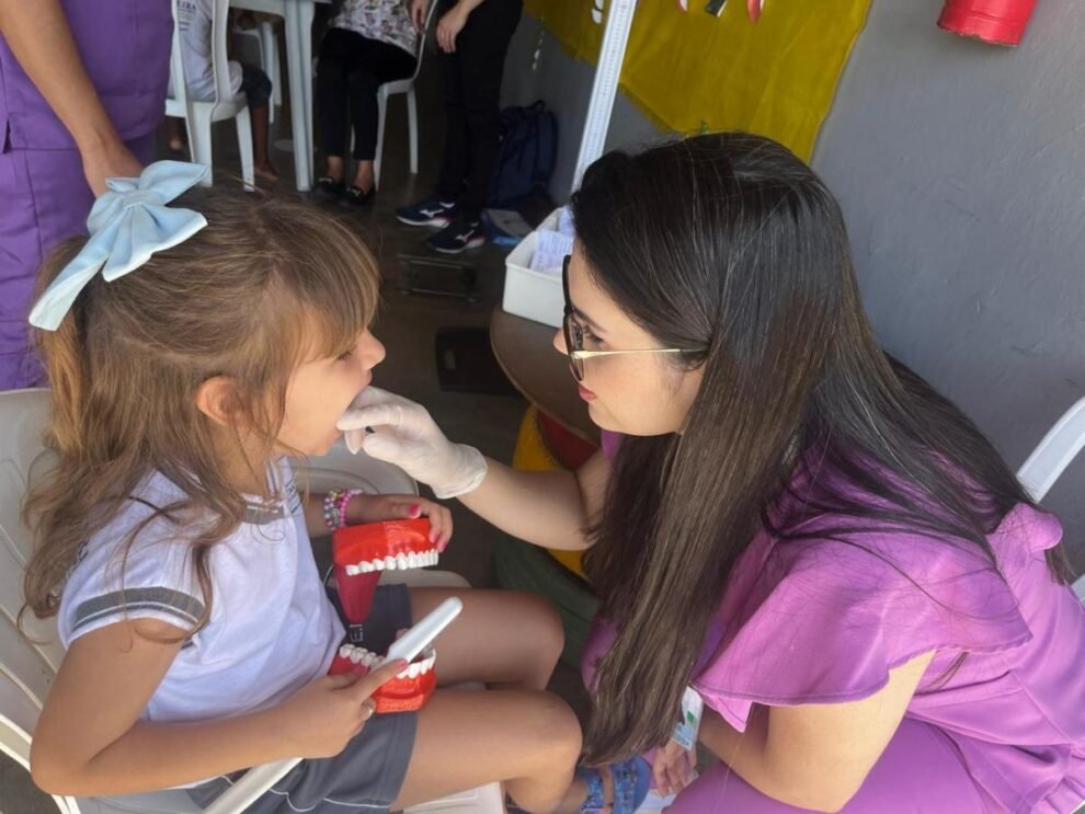 prefeitura-de-ingazeira-realiza-acoes-de-saude-preventiva-em-escola-municipal