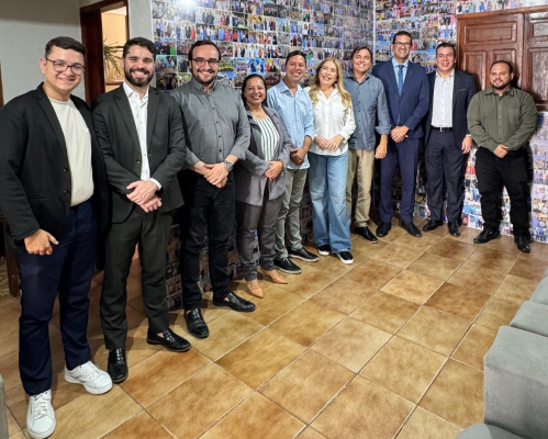 prefeito-de-flores-celebra-inauguracao-de-pav-da-receita-federal-no-municipio