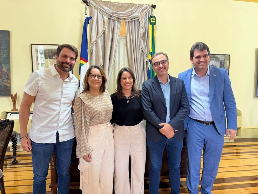 fredson-brito-apresenta-demandas-de-sao-jose-do-egito-para-raquel-lyra