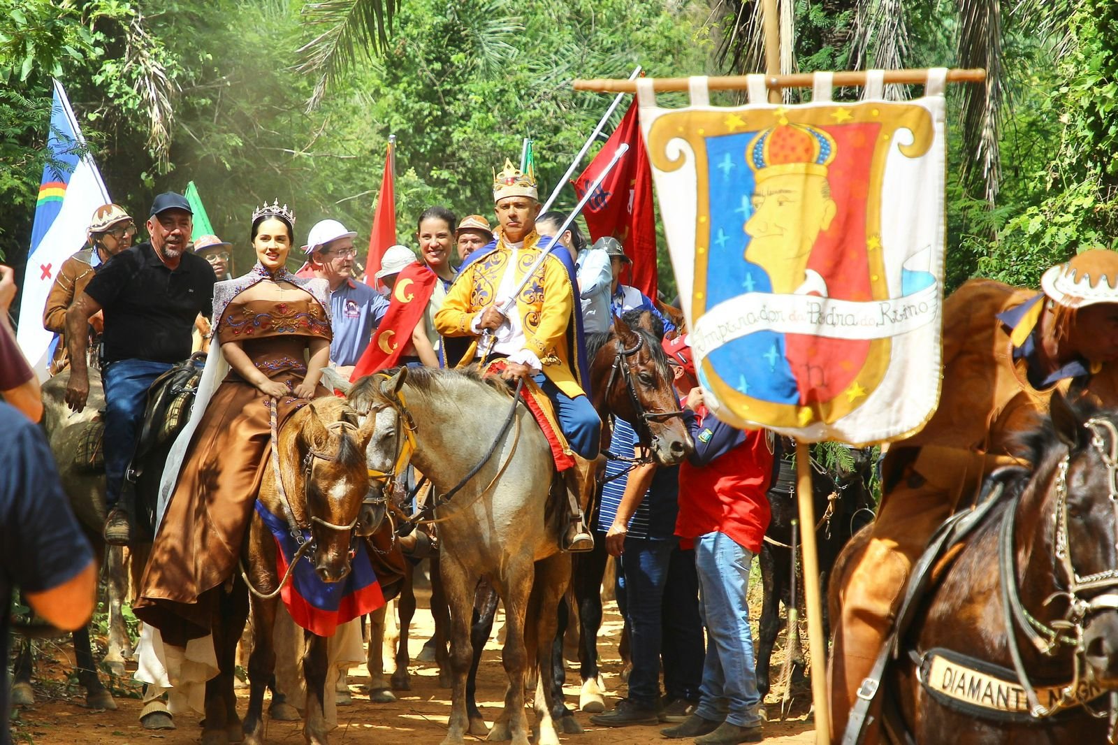duque-realiza-sessao-solene-pelos-30-anos-da-festa-da-pedra-do-reino