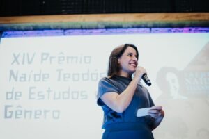 raquel-lyra-reforca-compromisso-com-equidade-de-genero-na-entrega-do-premio-naide-teodosio