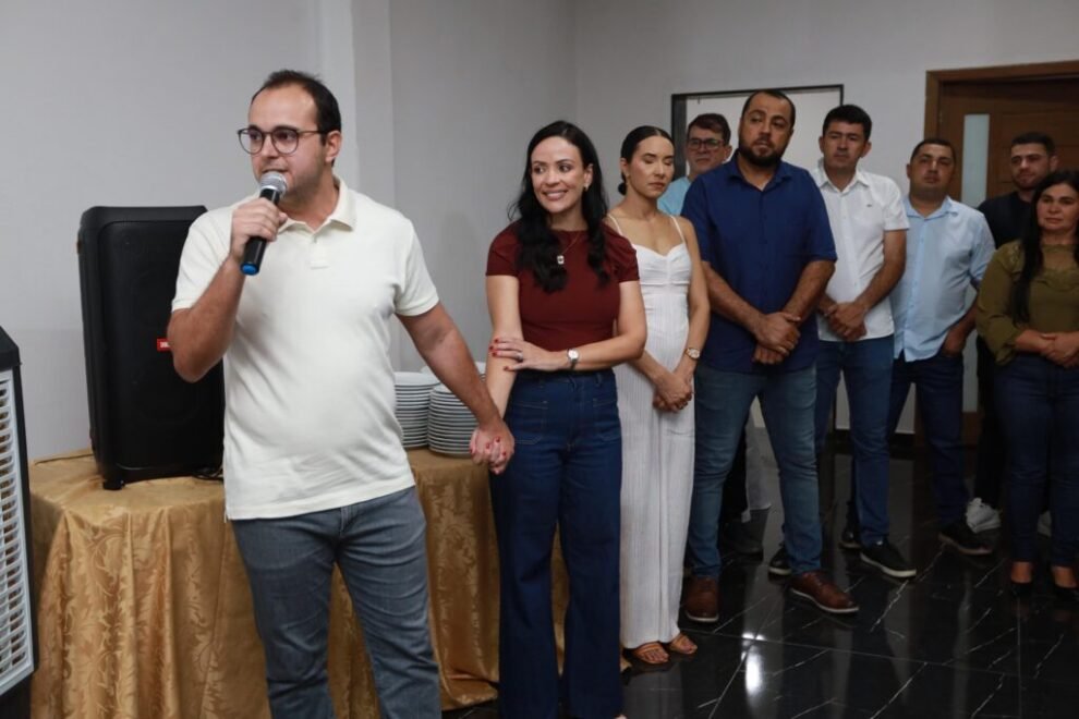 breno-araujo-recebe-apoio-da-oposicao-em-santa-cruz-da-b.-verde