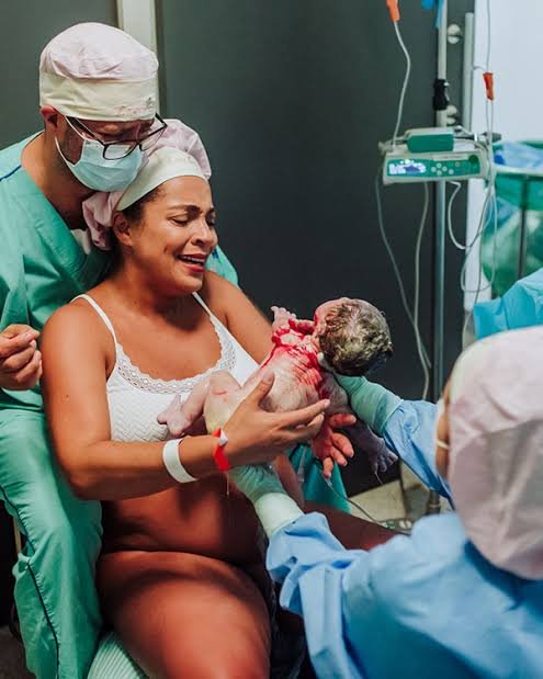 opiniao:-parto-humanizado-combate-“industria-das-cesarianas”