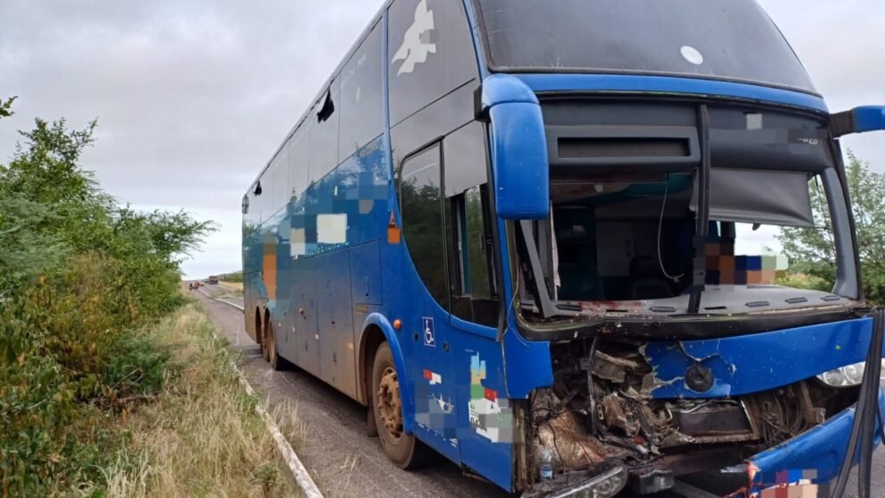 acidente-entre-onibus-e-moto-deixa-um-morto-e-um-ferido-em-cabrobo